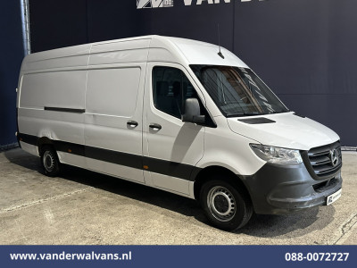 Mercedes-Benz Sprinter 317 CDI 170pk L3H2 Euro6 Airco | Camera | Navigatie | Apple Carplay | Trekhaak | Stoelverwarming Android Auto, Parkeersensoren, Bijrijdersbank foto 8