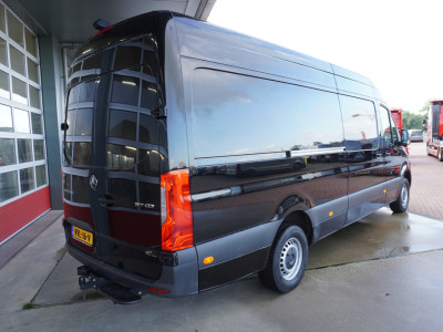 Mercedes-Benz Sprinter 317 CDI 170pk L3H2 RWD 3500kg Automaat Trekhaak met oprijschans/ omvormer  /Elekr.Dakventilator / Geveerde stoel foto 4