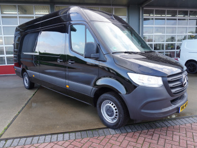 Mercedes-Benz Sprinter 317 CDI 170pk L3H2 RWD 3500kg Trekhaak met oprijschans/ omvormer  /Elekr.Dakventilator AUTOMAAT foto 2
