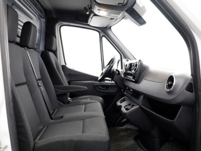 Mercedes-Benz Sprinter 317 CDI 170pk RWD L2H2 9G Automaat Koelwagen/Vriezer -4°C 12V + 230V Trekgewicht 3500kg 01-2021 foto 5