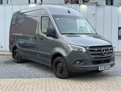Mercedes-Benz Sprinter 317CDI AUTOMAAT L2H2 RWD TREKGEWICHT 3500KG foto 2