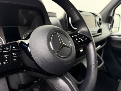 Mercedes-Benz Sprinter 317CDI Automaat L2H2 | 10 Navigatie+Camera+Multimedia | Airco | Cruise | 3-Zits foto 16