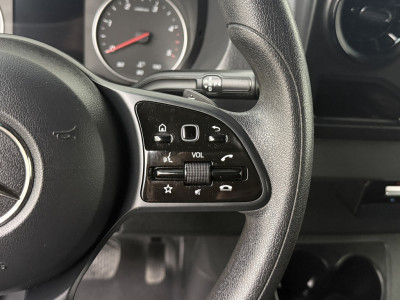 Mercedes-Benz Sprinter 317CDI Automaat L3H2 Maxi | Airco | Cruise | Camera | Multimedia | Betimmering foto 16