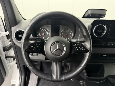 Mercedes-Benz Sprinter 317CDI Automaat L3H2 Maxi | Led | Fabrieksgarantie | Navigatie | Camera | Multimedia | Airco | Cruise foto 14
