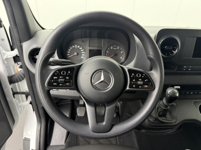 Mercedes-Benz Sprinter 317CDI Bakwagen+Laadklep | Dakspoiler | Navigatie | Camera | Multimedia | 3-Zits foto 15