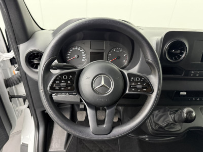 Mercedes-Benz Sprinter 317CDI Bakwagen+Laadklep | Dakspoiler | Navigatie | Camera | Multimedia | 3-Zits foto 15