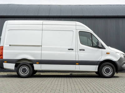 Mercedes-Benz Sprinter 317 CDI | Facelift | Automaat | L2H2 | Camera | Navi | Climate | Cruise | Euro 6 foto 6