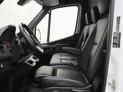Mercedes-Benz Sprinter 317 CDI L1H1 RWD Leer, 360° Camera, 3-Zits, Cruise, Standkachel, Apple Carplay, Trekhaak, 18 11