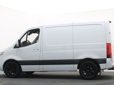 Mercedes-Benz Sprinter 317 CDI L1H1 RWD Leer, 360° Camera, 3-Zits, Cruise, Standkachel, Apple Carplay, Trekhaak, 18 19