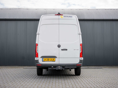 Mercedes-Benz Sprinter 317 CDI L2H2 | Automaat | 3-Zits | Camera | Carplay | Mbux | Climatronic | Trekhaak foto 8