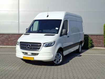 Mercedes-Benz Sprinter 317 CDI L2 H2 Automaat Led 3.5T Trekhaak (wordt verwacht)