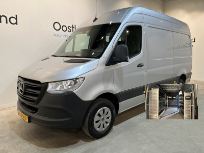 Mercedes-Benz Sprinter 317 CDI L2H2 RWD Automaat / Servicebus / Sortimo Inrichting / Euro 6 / Airco / Camera / Lier / CarPlay / Cruise Control / Navigatie / 3-Zits / 58.600 KM !!