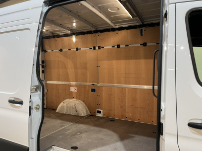 Mercedes-Benz Sprinter 317 CDI L2H2 RWD / Euro 6 / CarPlay / Adap. Cruise Control / Camera / Trekhaak / 42.100 KM !! foto 20
