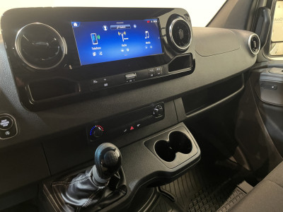 Mercedes-Benz Sprinter 317 CDI L2H2 RWD / Euro 6 / CarPlay / Adap. Cruise Control / Camera / Trekhaak / 42.100 KM !! foto 7