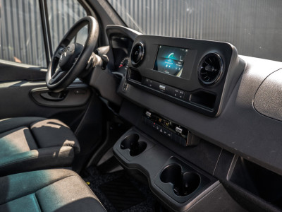 Mercedes-Benz Sprinter 317 CDI L3H2 | 170 PK | Automaat | Camera | Mbux | Cruise | PDC | Trekhaak 2