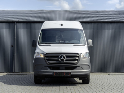 Mercedes-Benz Sprinter 317 CDI | L3H2 | Automaat met Flippers | MBUX | Camera | Climate | Cruise | PDC | Euro 6 foto 3