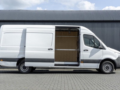 Mercedes-Benz Sprinter 317 CDI | L3H2 | Automaat met Flippers | MBUX | Camera | Climate | Cruise | PDC | Euro 6 foto 7