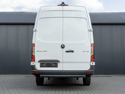 Mercedes-Benz Sprinter 317 CDI | L3H2 | Automaat met Flippers | MBUX | Camera | Climate | Cruise | PDC | Euro 6 foto 8