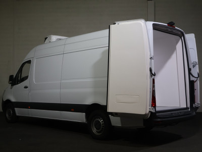 Mercedes-Benz Sprinter 317 CDI L3 H2 Koelwagen Vrieswagen Dag en Nacht foto 10