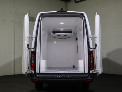 Mercedes-Benz Sprinter 317 CDI L3 H2 Koelwagen Vrieswagen Dag en Nacht foto 11