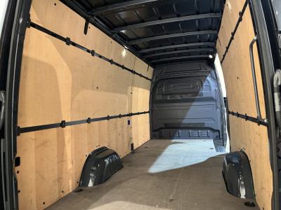 Mercedes-Benz Sprinter 317 CDI L3 RWD Automaat / Euro 6 / LED / Airco / Adap. Cruise Control / Camera / Trekhaak / CarPlay / Navigatie / 3-Zits / 46.200 KM !! foto 18