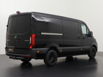 Mercedes-Benz Sprinter 317CDi Automaat L2H1 Edition | Led | Leder | Multimedia | Camera | 3500Kg Trekhaak foto 2