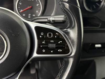 Mercedes-Benz Sprinter 317CDi Automaat L2H1 | LED | Multimedia | Camera | Airco | Cruise | 3-Zits foto 16