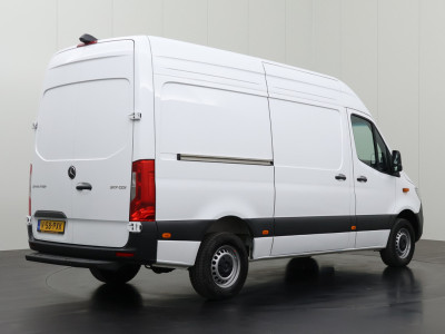 Mercedes-Benz Sprinter 317CDi Automaat L2H2 | Led | 10 Mbux Navigatie+Camera | 3-Zits | Betimmering | Airco | Cruise foto 2