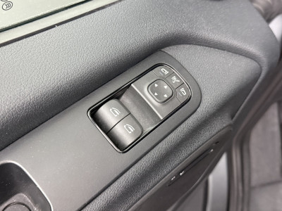 Mercedes-Benz Sprinter 317CDi Automaat L2H2 | Led | 10 Multimedia | Navigatie | Camera | Airco | Cruise | 3-Zits foto 8