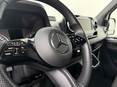 Mercedes-Benz Sprinter 317CDi Automaat L2H2 | Led | 10 Navigatie+Camera+Multimedia | Airco | Cruise | 3-Zits foto 16