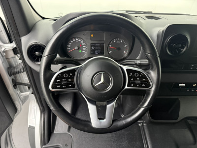 Mercedes-Benz Sprinter 317CDi Automaat L2H2 | Led | Exclusive | Navigatie | Multimedia | Airco | Cruise | 3-Zits foto 14