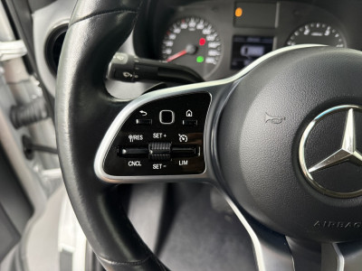 Mercedes-Benz Sprinter 317CDi Automaat L2H2 | Led | Exclusive | Navigatie | Multimedia | Airco | Cruise | 3-Zits foto 15