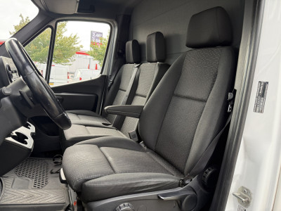 Mercedes-Benz Sprinter 319 1.9 CDI Bakwagen met laadklep | Zijdeur | Cruisec. | Airco foto 11