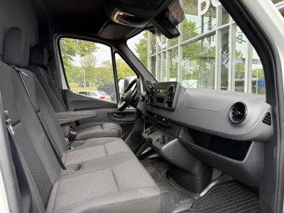 Mercedes-Benz Sprinter 319 1.9 CDI Bakwagen met laadklep | Zijdeur | Cruisec. | Airco foto 13