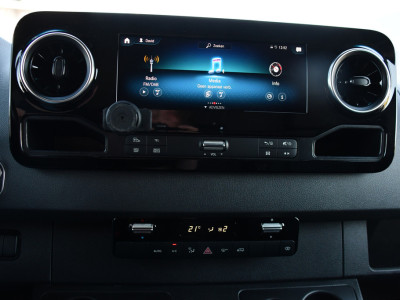 Mercedes-Benz Sprinter 319 1.9 CDI L2H2 RWD Black Edition Full Options! 360 Camera, Adaptieve Cruise, LED, Standkachel, Carplay, 190pk, Voorruit verwarming, Uniek! foto 15