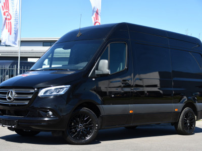 Mercedes-Benz Sprinter 319 1.9 CDI L2H2 RWD Black Edition Full Options! 360 Camera, Adaptieve Cruise, LED, Standkachel, Carplay, 190pk, Voorruit verwarming, Uniek! foto 4