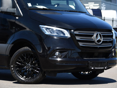 Mercedes-Benz Sprinter 319 1.9 CDI L2H2 RWD Black Edition Full Options! 360 Camera, Adaptieve Cruise, LED, Standkachel, Carplay, 190pk, Voorruit verwarming, Uniek! foto 7