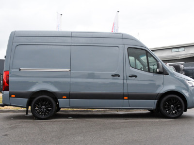 Mercedes-Benz Sprinter 319 1.9 CDI L2H2 RWD PB Edition 360 Camera, Cruise, Carplay, 2 x Schuifdeur, LED, 190pk, 2 x Geveerde stoel, 10,5 Mbux, Stoelverwarming, Automaat, Uniek! foto 10