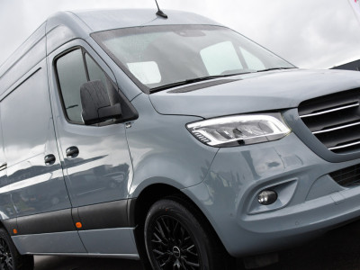 Mercedes-Benz Sprinter 319 1.9 CDI L2H2 RWD PB Edition 360 Camera, Cruise, Carplay, 2 x Schuifdeur, LED, 190pk, 2 x Geveerde stoel, 10,5 Mbux, Stoelverwarming, Automaat, Uniek! foto 18