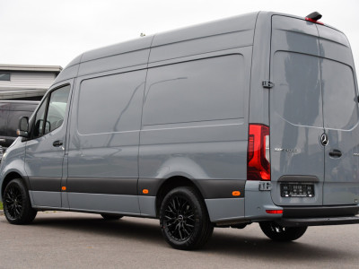 Mercedes-Benz Sprinter 319 1.9 CDI L2H2 RWD PB Edition Full Options! Luchtvering, Cruise, 360 Camera, Stoelverwarming, Clima, LED, Standkachel, Voorruit verwarming, 190pk, Automaat, Uniek! foto 3