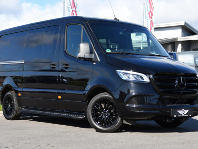 Mercedes-Benz Sprinter 319 3.0 CDI L2H1 DC Black Edition FULL OPTIONS! 360 Camera, Adaptieve Cruise, LED, 2 x Stoelverwarming, Standkacel, Autmaat, 10,5 Mbux, Sensoren, Uniek! foto 5