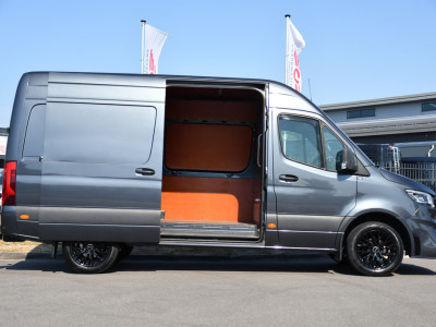 Mercedes-Benz Sprinter 319 3.0 CDI L2H2 AMG Edition Adaptieve Cruise, Camera, Carplay, LED, 10,5 Mbux, Automaat, Sensoren, Stoelverwarming, Uniek! 11