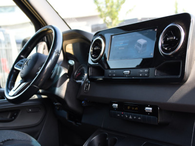 Mercedes-Benz Sprinter 319 3.0 CDI L2H2 AMG Edition Adaptieve Cruise, Camera, Carplay, LED, 10,5 Mbux, Automaat, Sensoren, Stoelverwarming, Uniek! 20