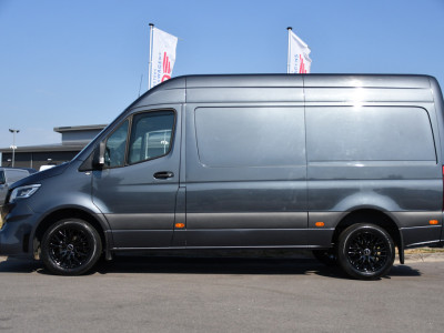 Mercedes-Benz Sprinter 319 3.0 CDI L2H2 AMG Edition Adaptieve Cruise, Camera, Carplay, LED, 10,5 Mbux, Automaat, Sensoren, Stoelverwarming, Uniek! 9