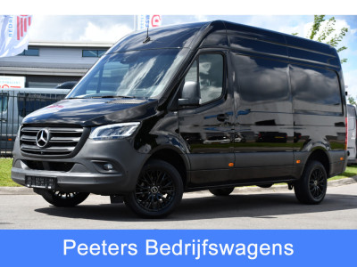 Mercedes-Benz Sprinter 319 3.0 CDI L2H2 Black Edition 360 Camera, Adaptieve Cruise, Carplay, LED, 190pk, Stoelverwarming, Automaat, Standkachel, Uniek!