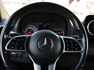 Mercedes-Benz Sprinter 319 3.0 CDI L2H2 Black Edition Adaptieve Cruise, 360 Camera, Carplay, 190pk, LED, 10,5 Mbux, Automaat, 3500kg Trekhaak, Dodehoek, 2 x Geveerde stoel, Uniek! 13