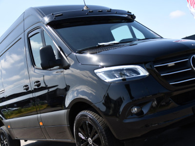 Mercedes-Benz Sprinter 319 3.0 CDI L2H2 Black Edition Adaptieve Cruise, 360 Camera, Carplay, 190pk, LED, 10,5 Mbux, Automaat, 3500kg Trekhaak, Dodehoek, 2 x Geveerde stoel, Uniek! 16