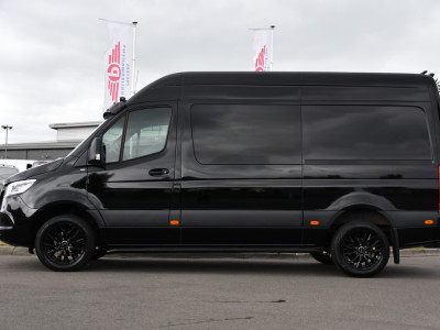Mercedes-Benz Sprinter 319 3.0 CDI L2H2 DC Black Edition Adaptieve Cruise, 360 Camera, Carplay, LED, 10,5 Mbux, Stoelverwarming, Automaat, 190pk, 3500kg Trekhaak, Uniek! foto 10
