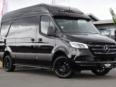 Mercedes-Benz Sprinter 319 3.0 CDI L2H2 DC Black Edition Adaptieve Cruise, 360 Camera, Carplay, LED, 10,5 Mbux, Stoelverwarming, Automaat, 190pk, 3500kg Trekhaak, Uniek! foto 5
