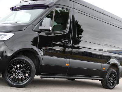 Mercedes-Benz Sprinter 319 3.0 CDI L2H2 DC Black Edition Adaptieve Cruise, 360 Camera, Carplay, LED, 10,5 Mbux, Stoelverwarming, Automaat, 190pk, 3500kg Trekhaak, Uniek! foto 9